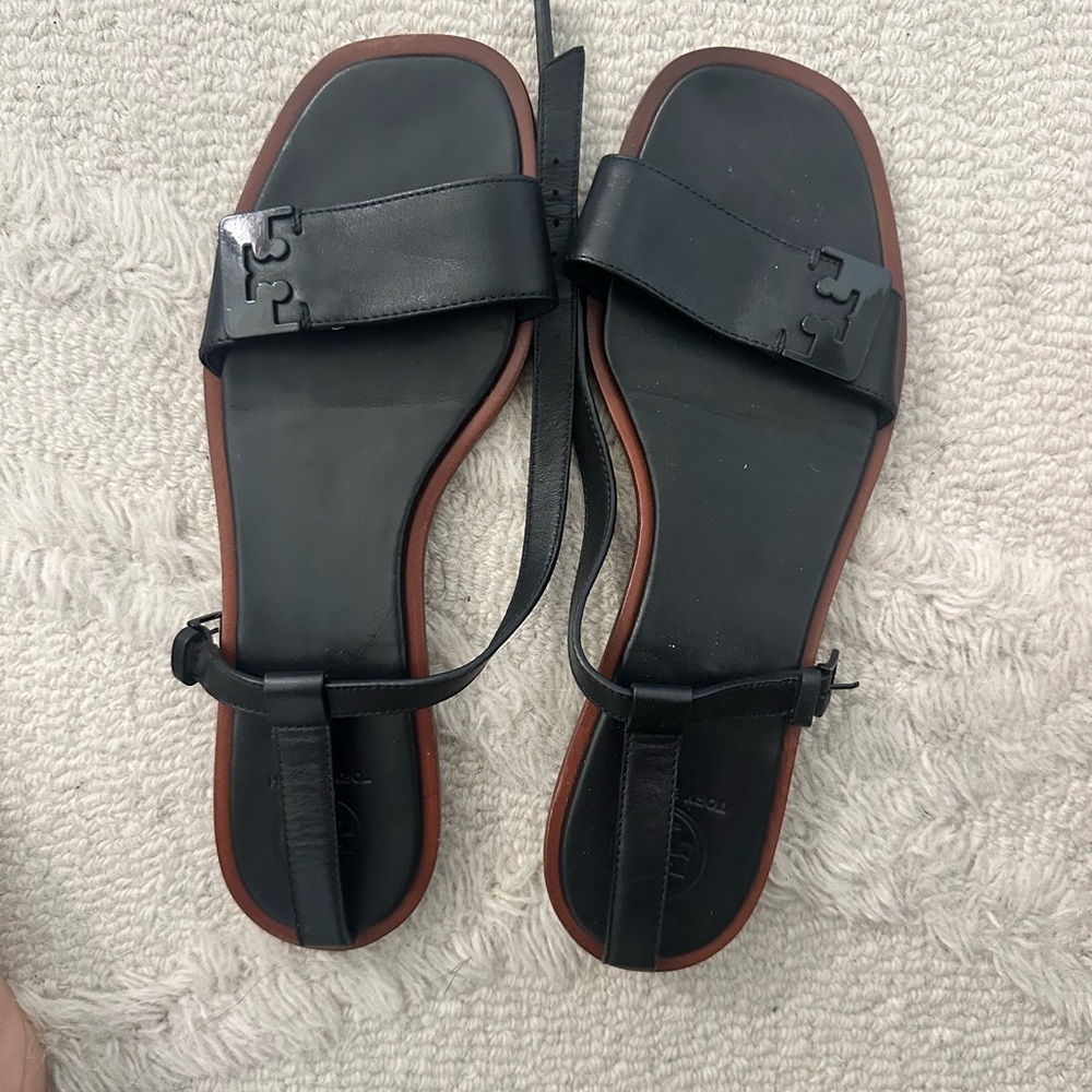 Black Leather Sandals with Strap Detail